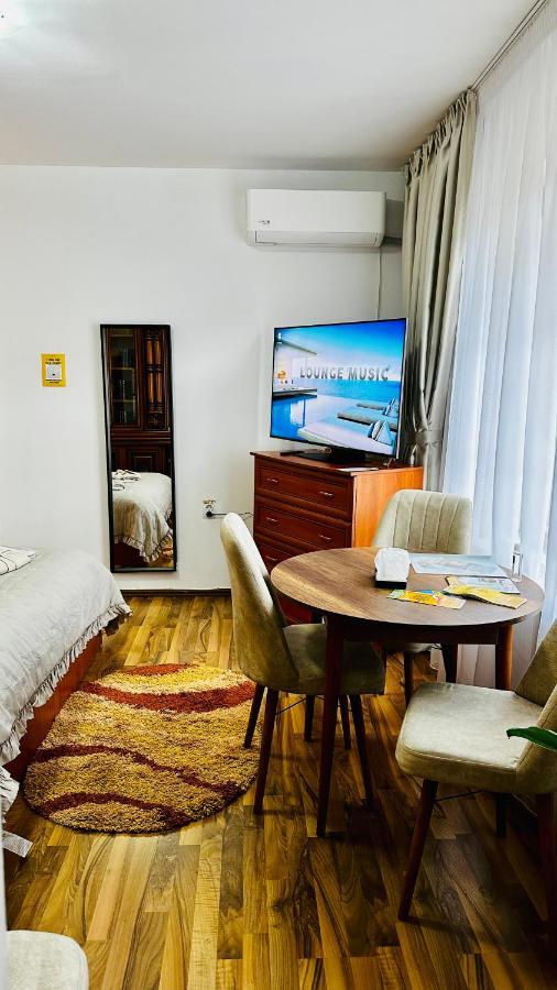 شقة Leto House Târgu Jiu المظهر الخارجي الصورة